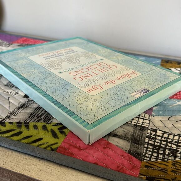 Follow The Line Quilting Designs Volume Two, Full-Size Patterns - Picture 8 of 9